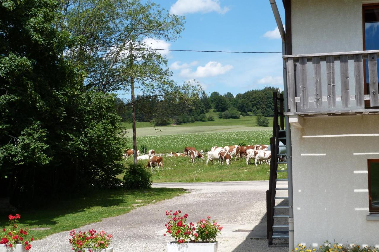 La Grange De Haute-Joux Les Fourgs Exterior photo