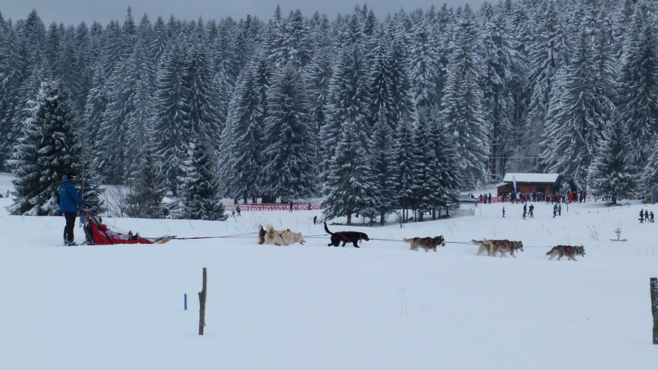 La Grange De Haute-Joux Les Fourgs Exterior photo